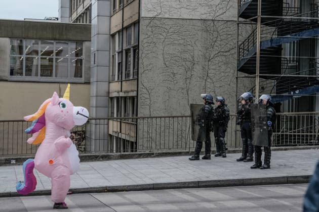 Protest against eduction conditions in Nancy NANCY, FRANCE - OCTOBER 7: A heavy police presence is deployed at the scene as students take to the streets to protest education conditions in Nancy, France, on October 7, 2026. Students are taking part in a nationwide high-school mobilization over school conditions and demands for greater education resources, while security units remain deployed around several locations in the city. Muhammed Said Tako Anadolu Nancy France. Editorial use only. Please get in touch for any other usage.  Copyright: x2026xAnadoluxMuhammedxSaidxTakox