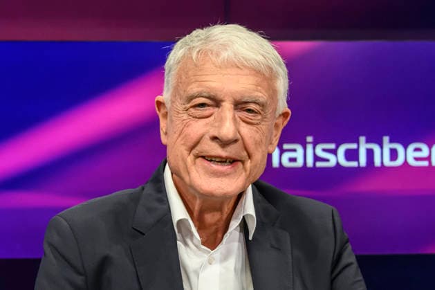 Pictured, from left: Werner Sonne, journalist and author, GER, Berlin, studio, guest on Maischberger, political talk show, TV, program, with host Sandra Maischberger, Das Erste, from Adlershof, Am Studio 20, October 7, 2026, Copyright: HMBxMedia UwexKoch
