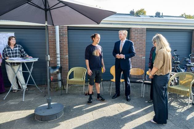 King visits neighborhood activities for and by residents. Den Bosch, The Netherlands. 07 Oct 2026 King Willem-Alexander during a working visit to Copernikkel, a cooperation of various residents initiatives. Copernickel is one of the social initiatives supported by the Oranje Fonds. Den Bosch The Netherlands  Copyright: xMischaxSchoemakerx