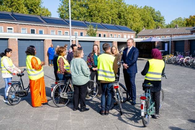 King visits neighborhood activities for and by residents. Den Bosch, The Netherlands. 07 Oct 2026 King Willem-Alexander during a working visit to Copernikkel, a cooperation of various residents initiatives. Copernickel is one of the social initiatives supported by the Oranje Fonds. Den Bosch The Netherlands  Copyright: xMischaxSchoemakerx