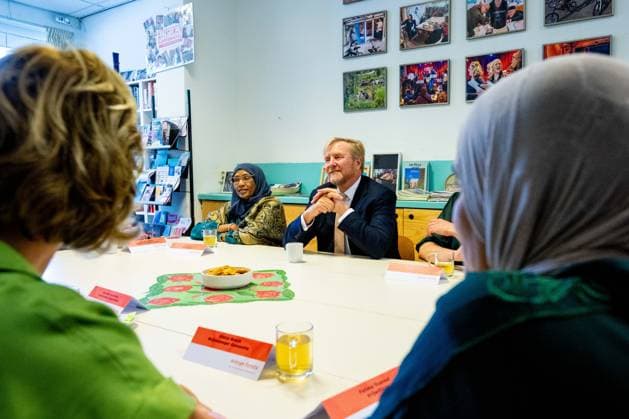 King visits neighborhood activities for and by residents. Den Bosch, The Netherlands. 07 Oct 2026 King Willem-Alexander during a working visit to Copernikkel, a cooperation of various residents initiatives. Copernickel is one of the social initiatives supported by the Oranje Fonds. Den Bosch The Netherlands  Copyright: xMischaxSchoemakerx