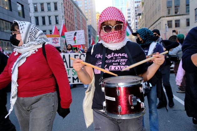 NEW YORK, NY - OCTOBER 7: Anti-Israeli and pro-Palestinian protestors converge during a vigil on the third anniversary of Hamas™ Oct. 7 attack in New York City on October 7, 2026. Copyright: xKatiexGodowskix