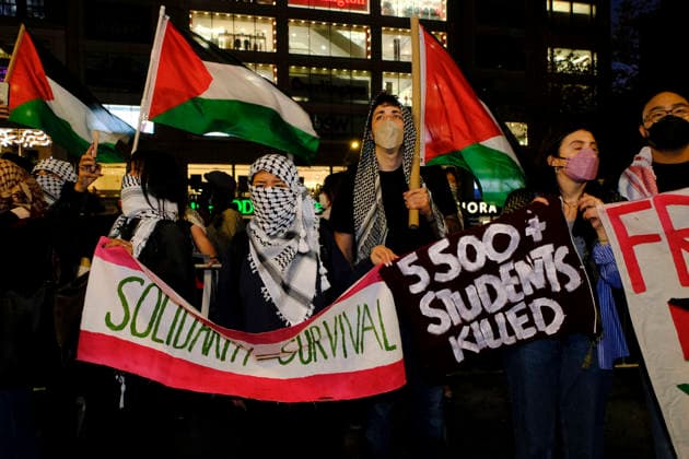 NEW YORK, NY - OCTOBER 7: Anti-Israeli and pro-Palestinian protestors converge during a vigil on the third anniversary of Hamas™ Oct. 7 attack in New York City on October 7, 2026. Copyright: xKatiexGodowskix
