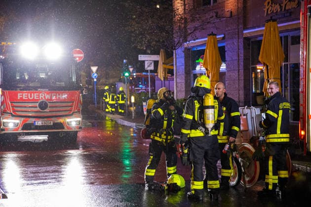 Fire in Movie Theater Triggers Large-Scale Emergency Response On October 8, 2026, a fire broke out in a movie theater at the Cinestar Metropolis in Frankfurt. The Frankfurt Fire Department responded with a large-scale operation, with crews fighting the fire while wearing breathing ap
