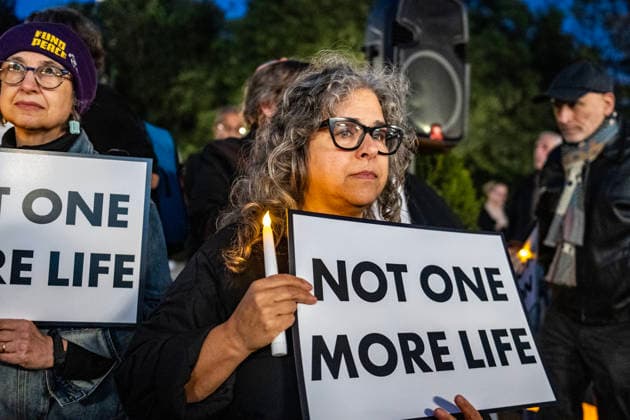 October 7, 2026, New York, New York, USA: The Union Square candlelight vigil organized by the group Israelis for Peace on October 7th 2026 went on in spite of loud protests by pro-Palestinian activists. Several public officials, including New York City mayor ZOHRAN MAMDANI, joined the group in commemorating the Israeli lives lost on Ocotober 7th 2023 despite the protests. New York USA  - ZUMAh214 20261007_znp_h214_022 Copyright: xSDxHerzogx