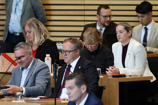 Special Plenary Session of the Thuringian State Parliament, October 7, 2026, Erfurt, Thuringian State Parliament, 55th Plenary Session, Special Plenary Session; the agenda item is the dissolution of the 8th Thuringian State Parliament pursuant to Article 50, Section 2, Sentence 1, No. 1 of the Constitution o