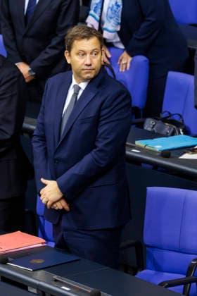 Lars Klingbeil, Federal Minister of Finance, speaks before the Bundestag on income tax reform. Berlin, October 8, 2026. Photographed on behalf of the Federal Ministry of Finance. Berlin, Germany Copyright: xThomasxImox