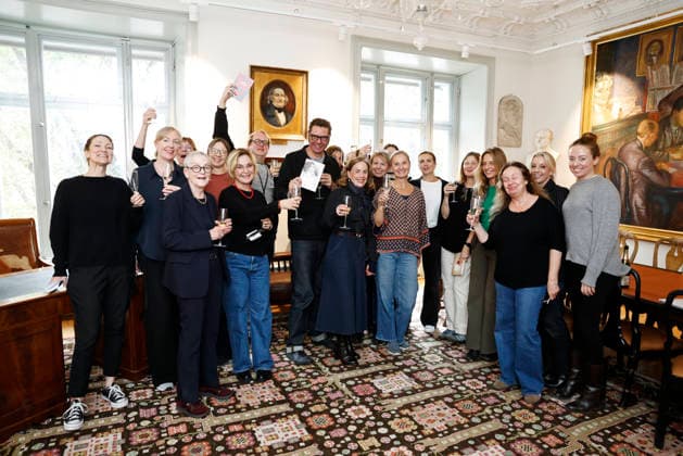 STOCKHOLM, SWEDEN 20261008 Joy at Albert Bonniers Förlag after Canadian author Anne Carson was announced as the 2026 Nobel Prize laureate in Literature STOCKHOLM SWEDEN x60160x  Copyright: xStefanxJerrevang TTx BONNIER FÖRLAG FIRAR ANNE CARSONS NOBELPRIS INJRevq13Dk