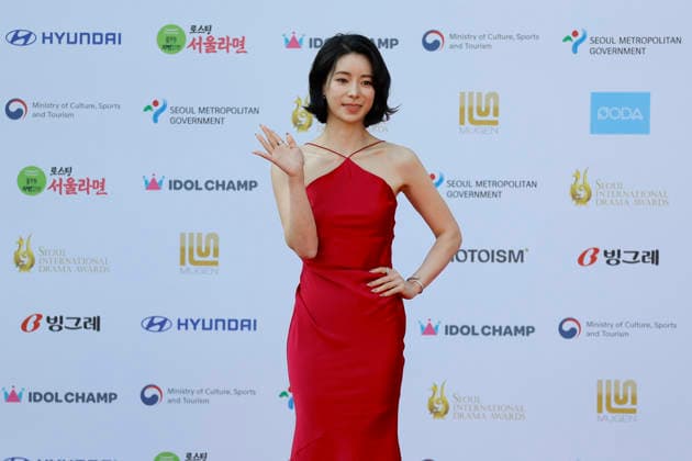 red carpet at Seoul Drama Awards in South Korea South Korean actress Lim Ji-yeon poses for photos on the red carpet during the 21st Seoul International Drama Awards in Seoul, South Korea, on October 08, 2026. Seoul South Korea  Copyright: xMatrixxImages JungxUi-Chelx