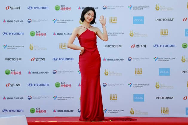 red carpet at Seoul Drama Awards in South Korea South Korean actress Lim Ji-yeon poses for photos on the red carpet during the 21st Seoul International Drama Awards in Seoul, South Korea, on October 08, 2026. Seoul South Korea  Copyright: xMatrixxImages JungxUi-Chelx