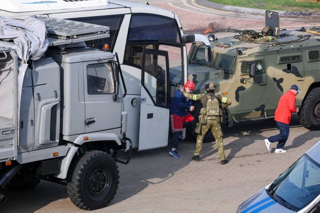 BELARUS, MINSK - OCTOBER 8, 2026: The final phase of the Eurasia-Antiterror 2026 counter-terrorism exercise by relevant agencies of the CIS and SCO member states. The drill is held as part of the 2026 CIS and SCO Counter-Terrorism Forum. Maxim Malinovsky TASS  98945091