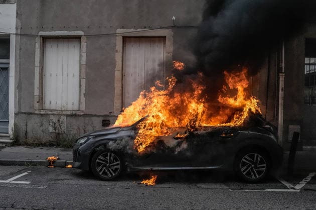 Police clash with students during education protest in Nancy NANCY, FRANCE - OCTOBER 8: A vehicle is set fire as students stage a protest against education conditions in Nancy, France, on October 8, 2026. High school students across the country took part in a nationwide mobilization to demand greater educational resources and improved school conditions. Muhammed Said Tako Anadolu Nancy France. Editorial use only. Please get in touch for any other usage.  Copyright: x2026xAnadoluxMuhammedxSaidxTakox