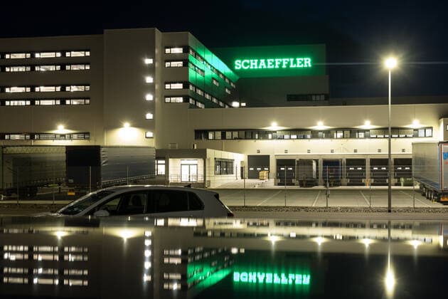 Automotive supplier Schaeffler makes gains in electromobility, archive images