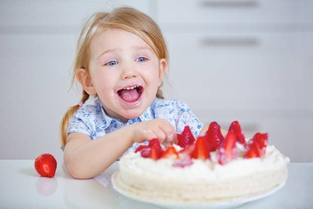 IMAGO Creative, Food, Strawberry Cake
