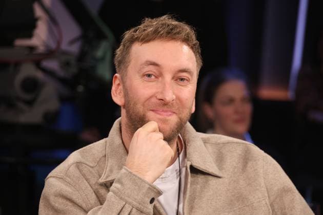 Comedian Freshtorge, also known as Torge Oelrich, removes cult character Sandra from the programme – archive footage