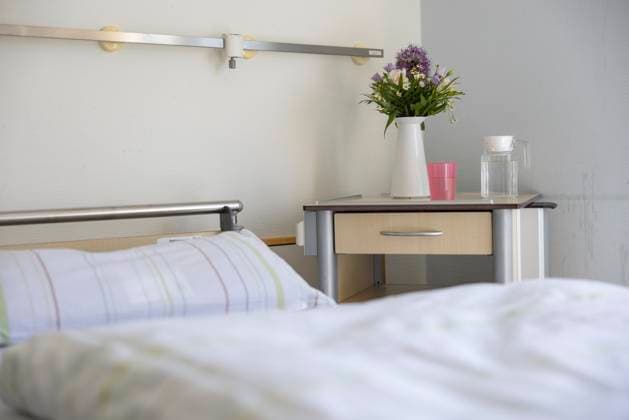 Hospitals need billions of euros for heat protection, archive images