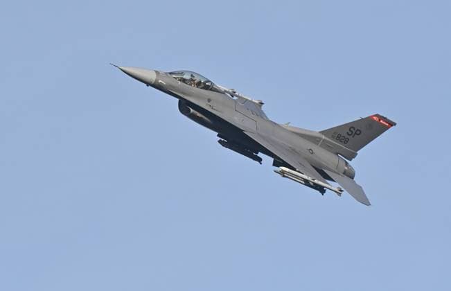 US F-16 fighter jet crashes at Spangdahlem Air Base in the Eifel
