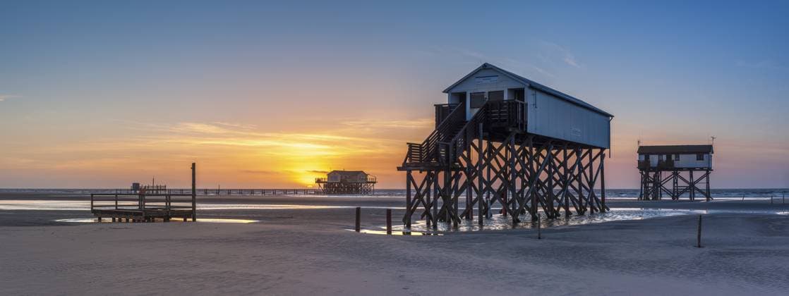 The beach in St. Peter-Ording, Schleswig-Holstein, is said to be the most popular in Germany; archive photos
