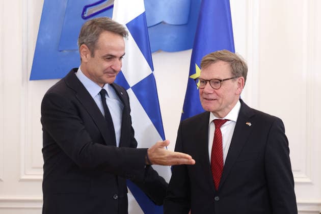 Greece, Kyriakos Mitsotakis receives Johann Wadephul in Athens