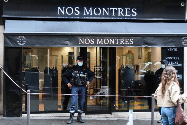 France, robbery at boutique in Paris