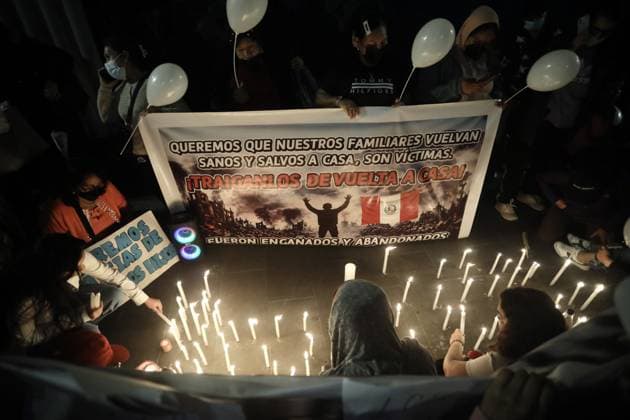 Lima, relatives hold vigil to demand repatriation of Peruvians from Russia