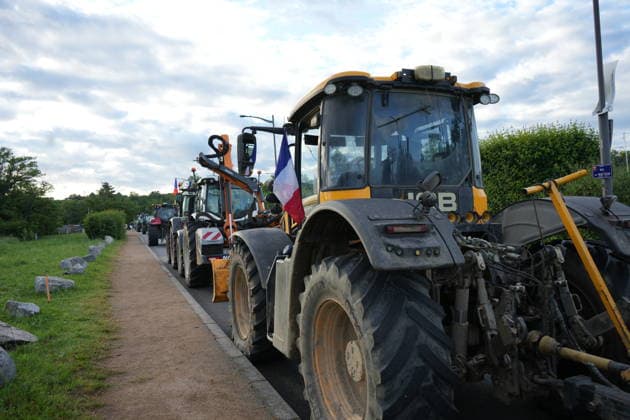 France, protest by farmers at refinery against high agricultural diesel prices near Lyon