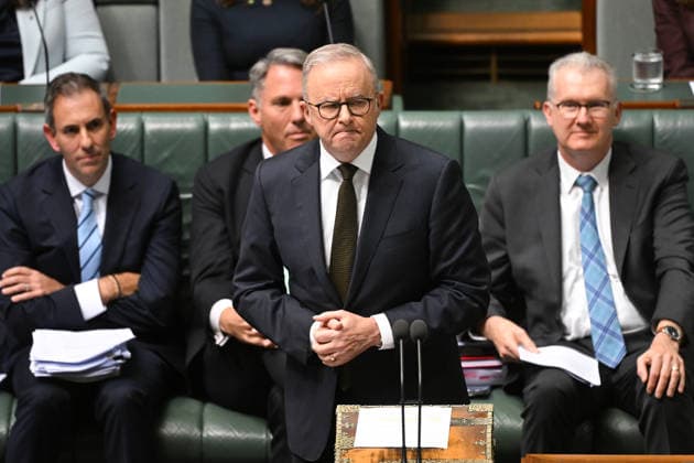 Australia, debate in parliament in Canberra