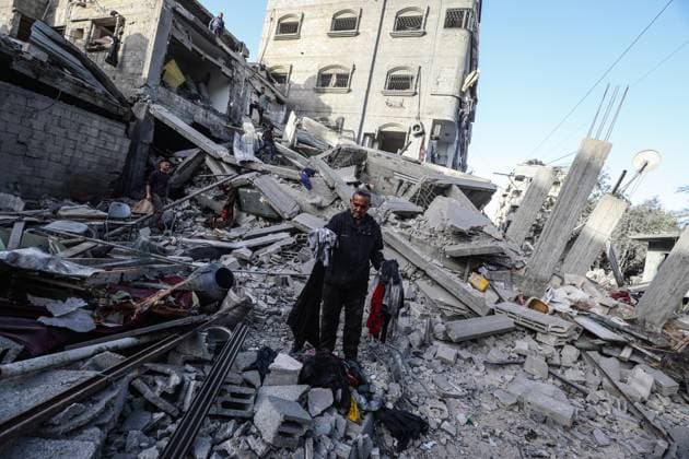 Middle East conflict, Gaza, Air strike destroys residential building in Bureij camp