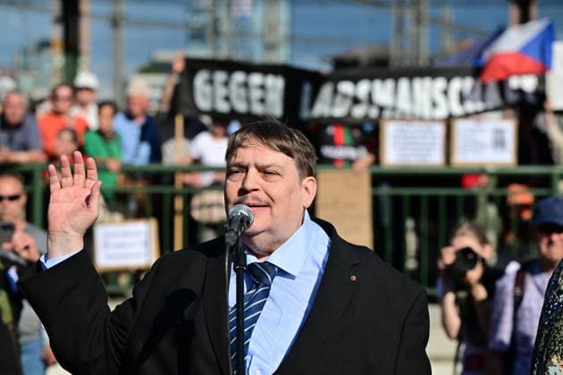 Czech Republic, prelude to the Congress of Sudeten Germans and counter-protest in Brno