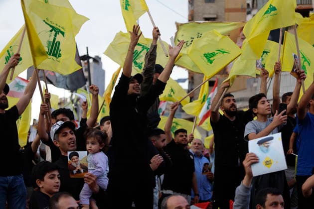 Lebanon, Hezbollah supporters demonstrate in Beirut