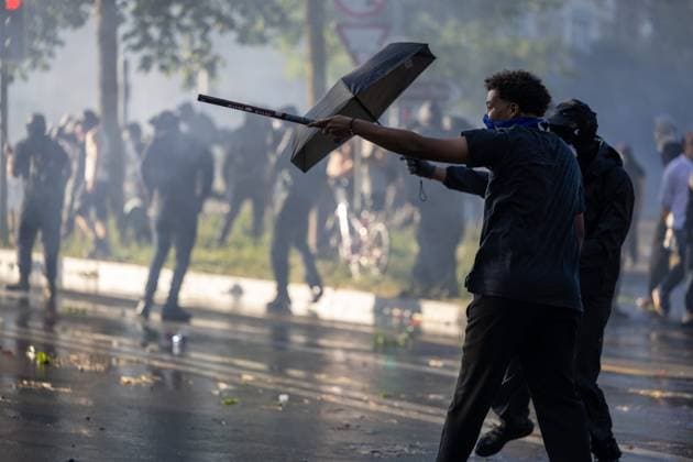 News pictures of the day