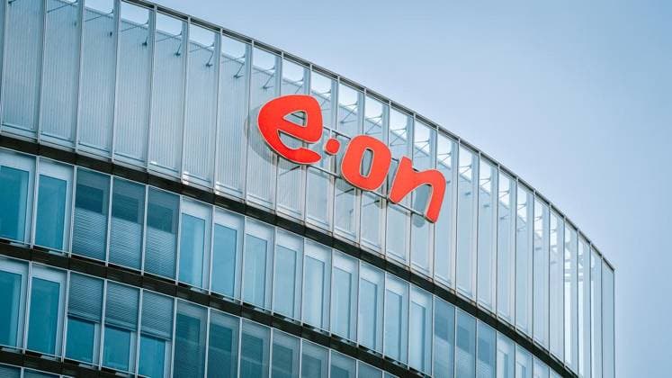 Hamm Higher Regional Court finds breaches in Eon’s district heating price clauses; archive images