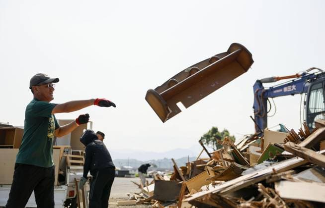 Japan: Clean-up operations following a major earthquake in Kumamoto Prefecture