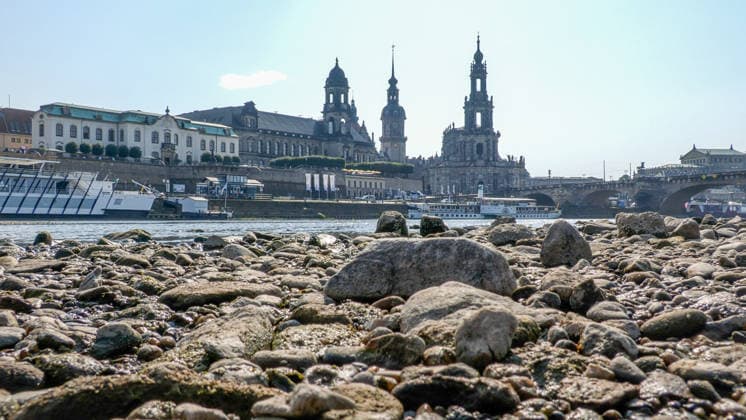 Saxony, low water levels on the Elbe in Dresden