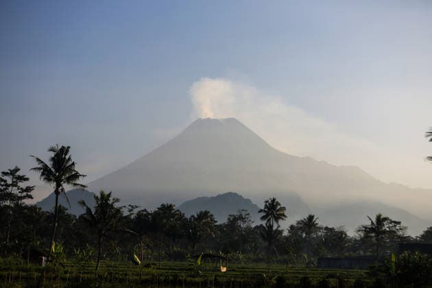 Indonesia: Mount Merapi has erupted