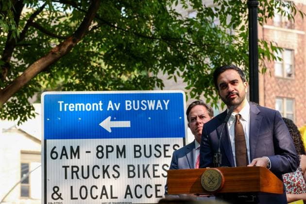 USA: Zohran Mamdani unveils faster bus services in New York