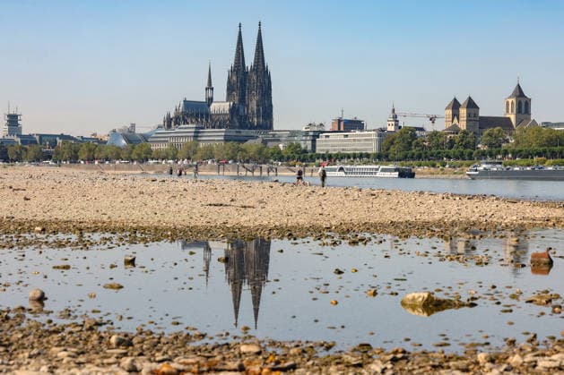 North Rhine-Westphalia, Low water levels in the Rhine in Cologne