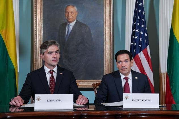 The US, Marco Rubio and Kestutis Budrys sign a Memorandum of Understanding (MOU) on critical raw materials at the US Department of State in Washington