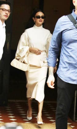 Celebrity, Selena Gomez – Out and about in New York