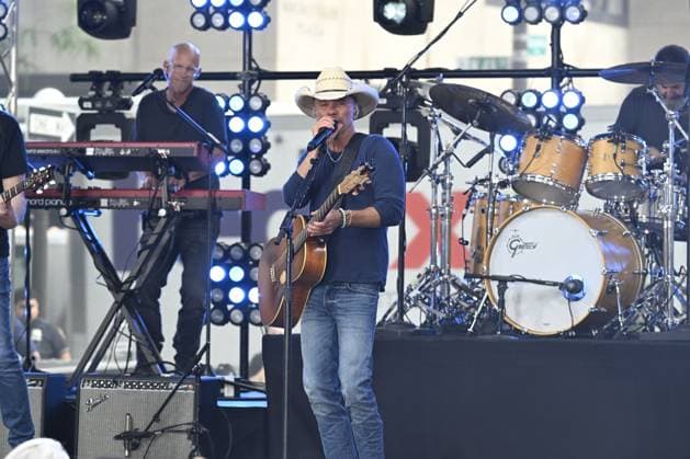 Music: Kenny Chesney performing on the Today Show in New York