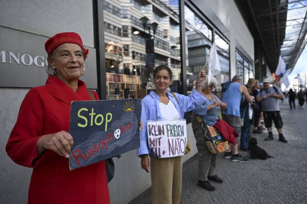 Berlin: Demonstration in support of preserving the Russian House