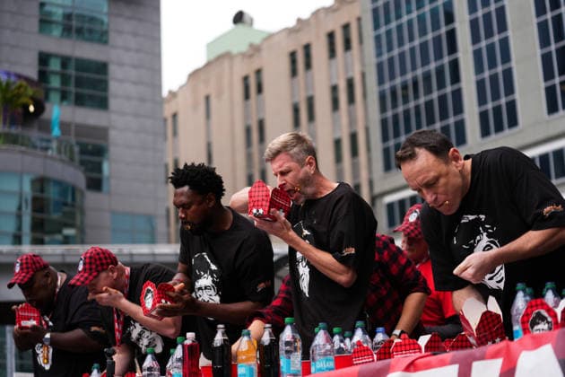 Canada, World Poutine Eating Championship in Toronto