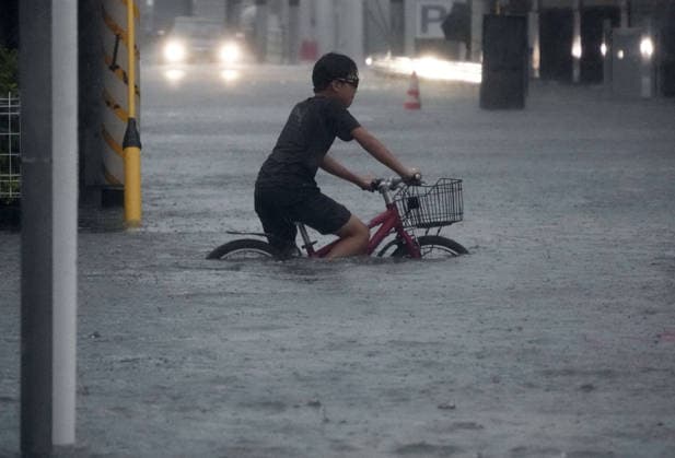 Japan, Typhoon Dujuan