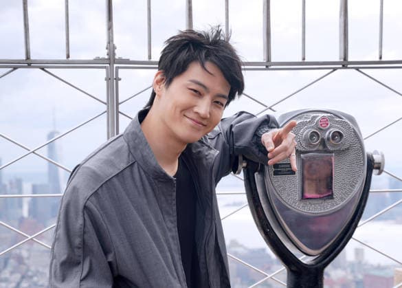 Music: Jay B visits the Empire State Building in New York