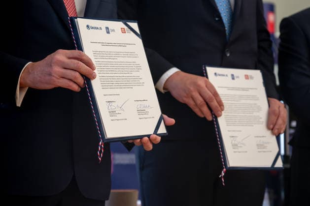 Czech Republic: Škoda JS signs contract with Rolls-Royce SMR in Prague