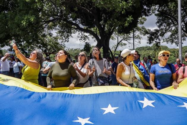 Venezuela: Supporters of Maria Corina Machado demonstrate in Caracas