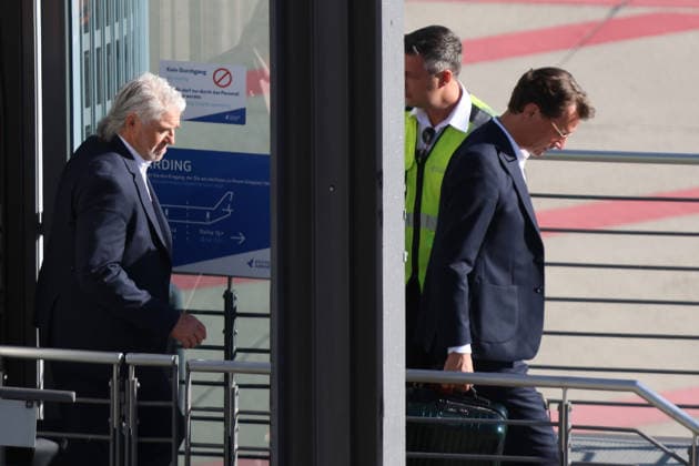 Baden-Württemberg: Hendrik Wüst getting off the plane in Stuttgart