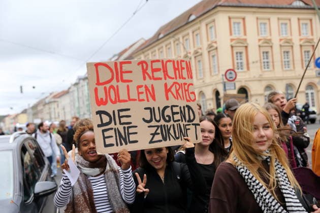 Brandenburg: Protest against compulsory military service in Potsdam