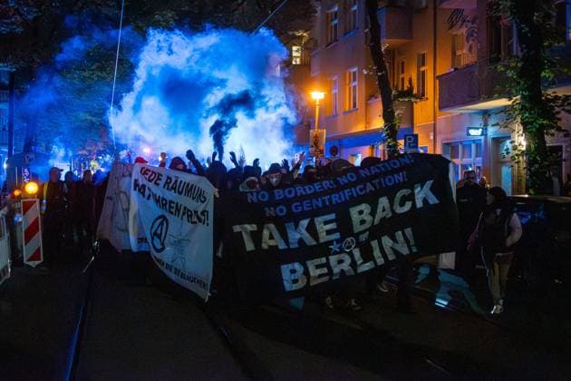 Berlin, protest march at the Hugo-Haus in Friedrichshain