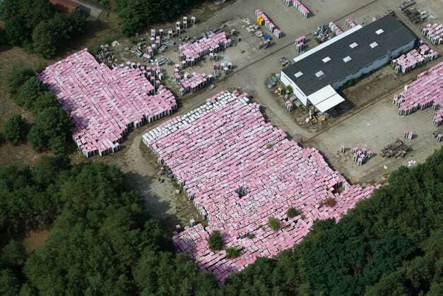Brandenburg: Telekom's telephone box storage site in Michendorf is being closed down, archive photos